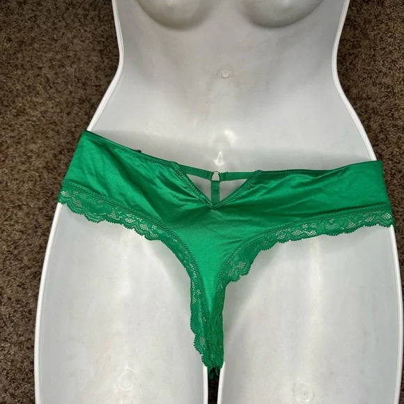 Victoria's Secret Emerald Lace Panties - Picture 6 of 7
